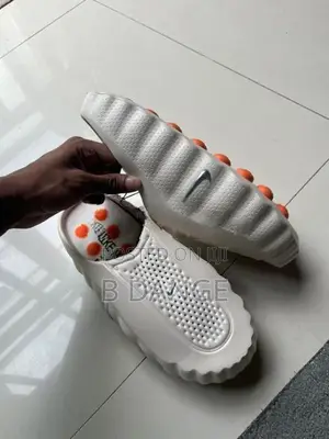 Nike Mind 001 Slides