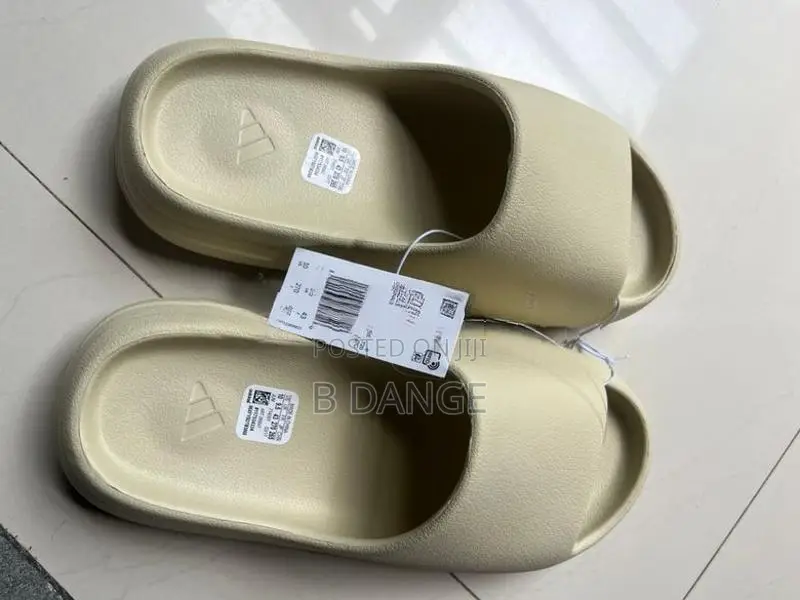 Addidas Yeezy Slides