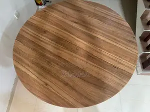 Dambro round table