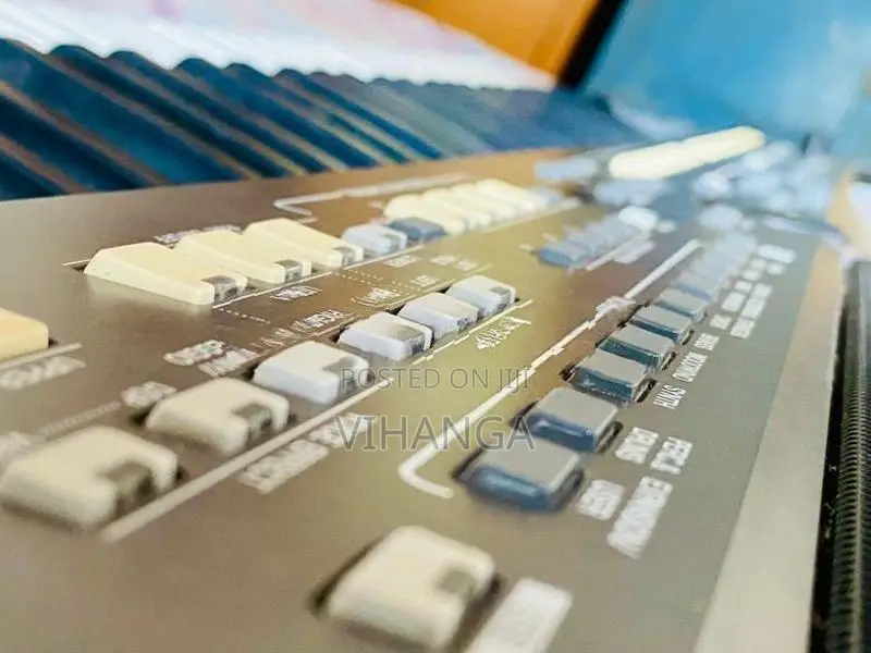 Yamaha Psr S670
