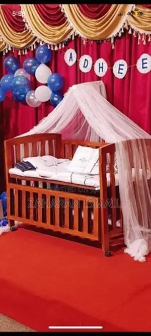 baby cot