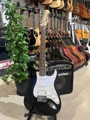 Squire by Fender Guitar