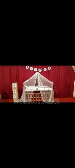 baby cot