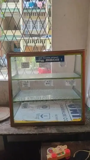Small Glass Food Display Showcase