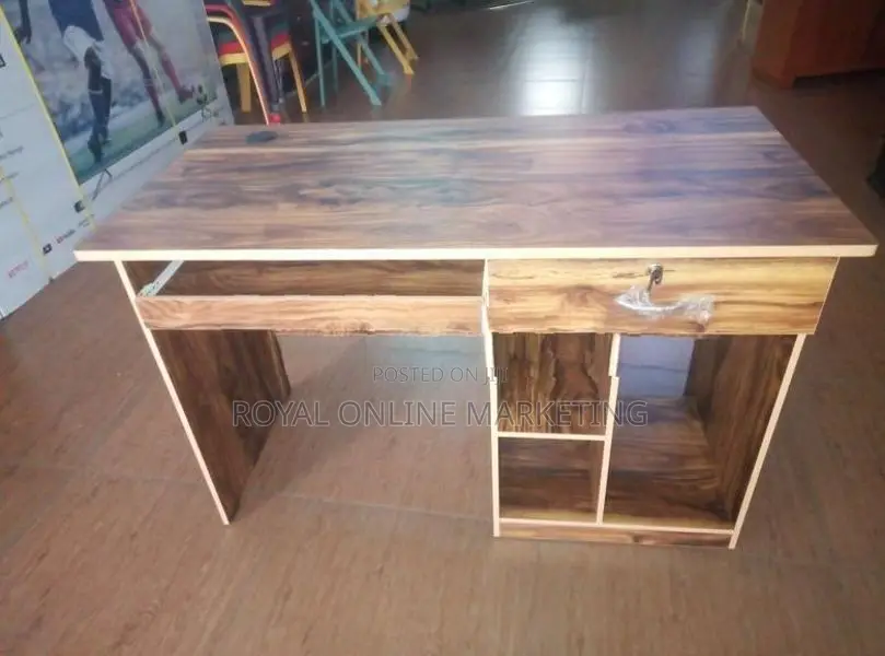 4 by 2 Computer Table (Q-3)
