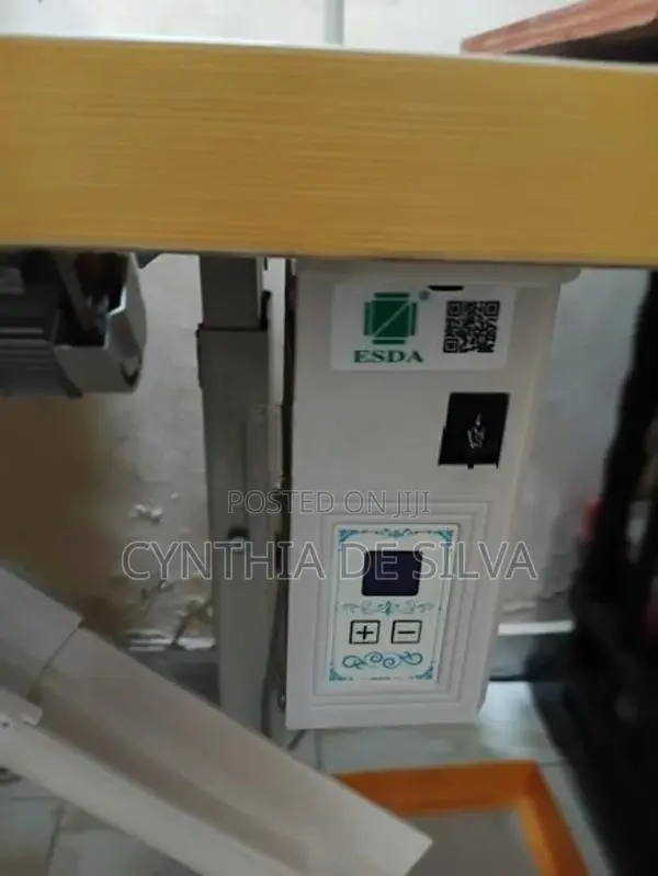 5 Thread Overlock Machine