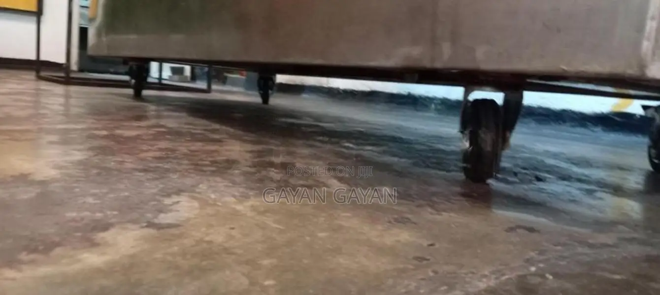 Show Case