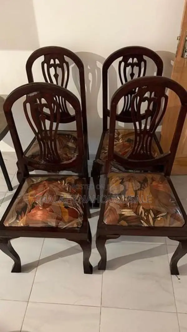4 Dining Chairs