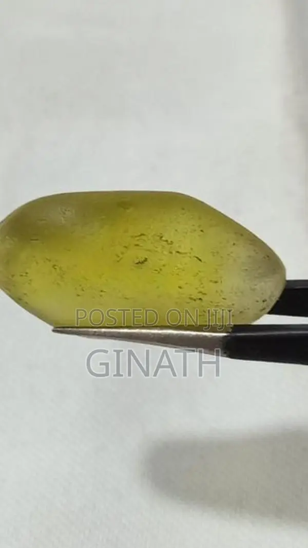 Gem Rare Stone 20ct Sri Lanka