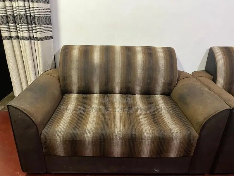 Damro Sofa Set