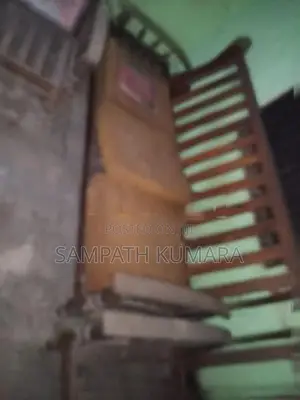 පුටු සැට්ය
