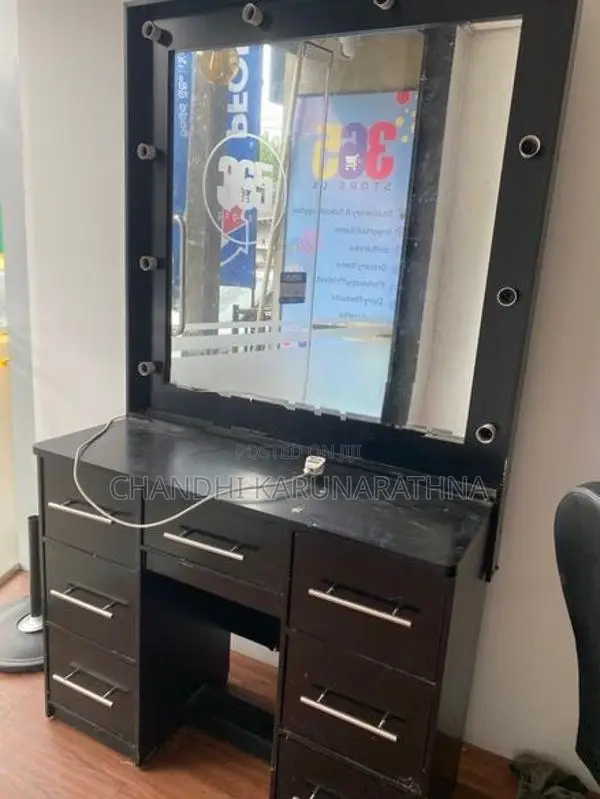 Dressing table