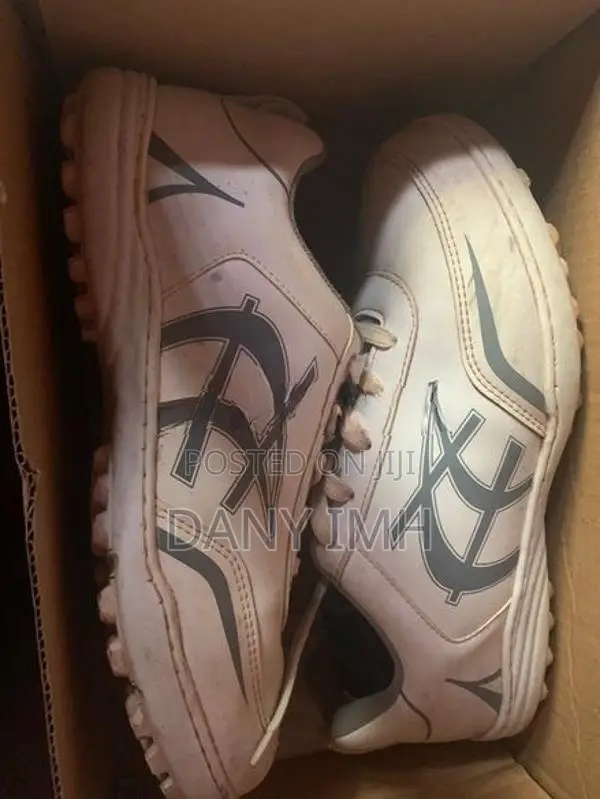 Sports Shoe