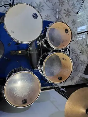 Mapex full drum kit