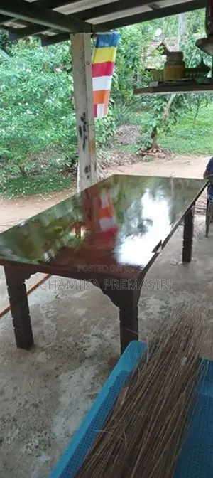 කෑම මේසය