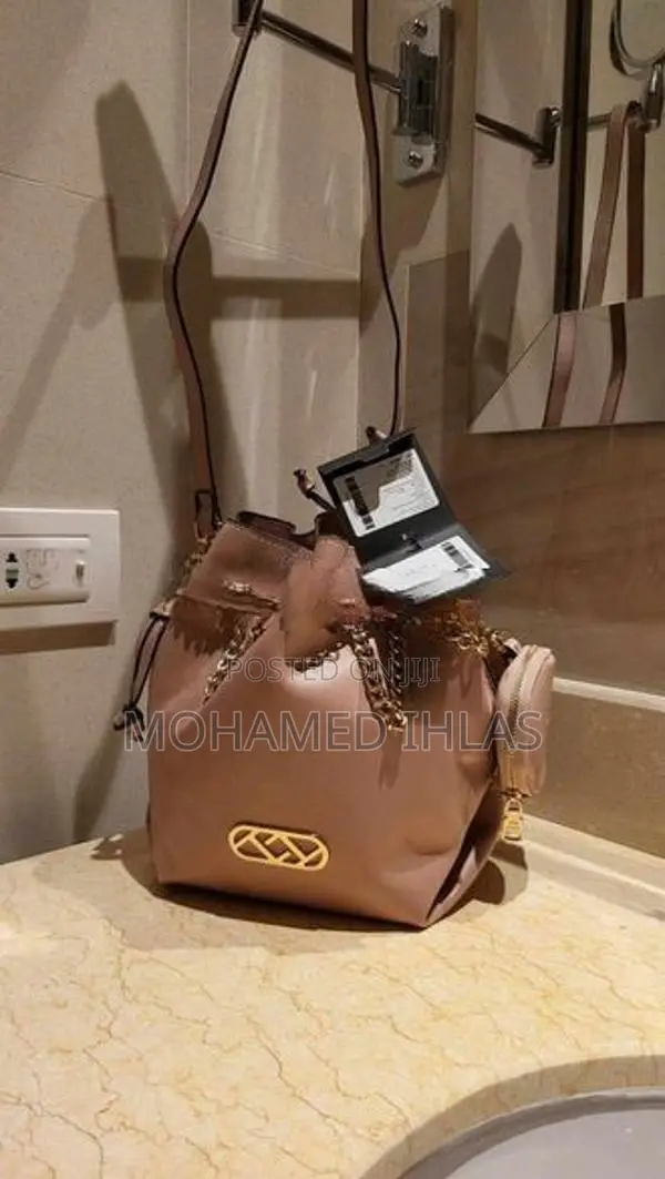 LYN Bella Bucket Handbag