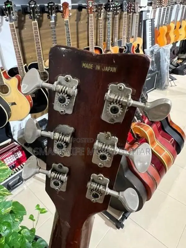 Yamaha Japan Acoustic Guitar