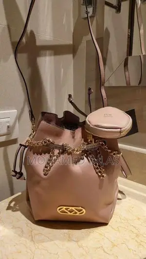 LYN Bella Bucket Handbag