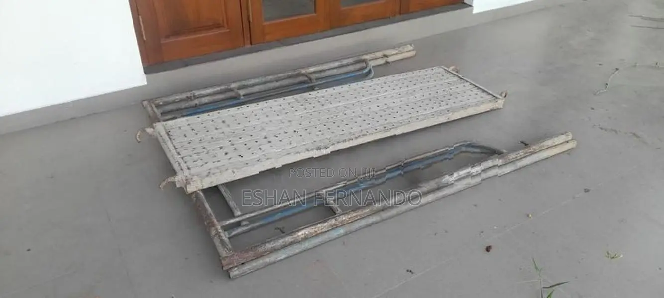 Scaffolding set with Plate