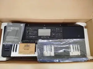 Yamaha Psr SX720 Keyboard