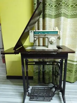 Singer Contessa Classic 974N (swing machine )