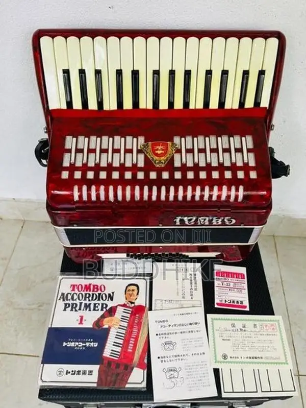 Tombo Accordion 32 Bass