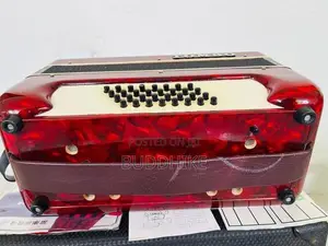 Tombo Accordion 32 Bass