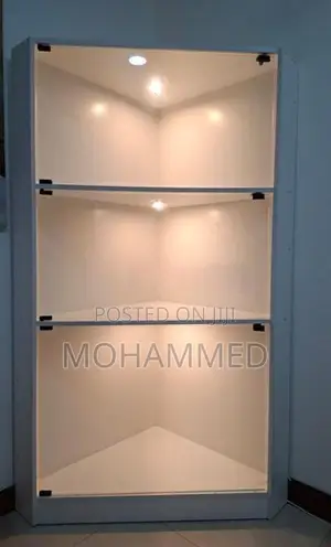 CABINET / SHOWCASE