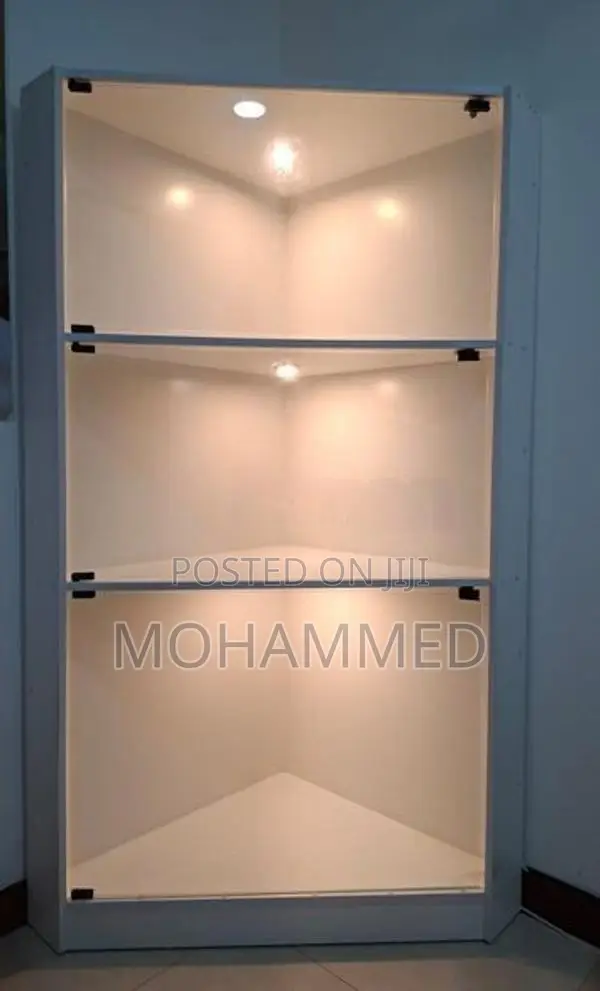 CABINET / SHOWCASE