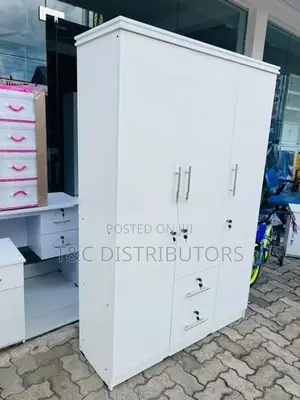 72*48 Melamine 3 Door Wardrobe