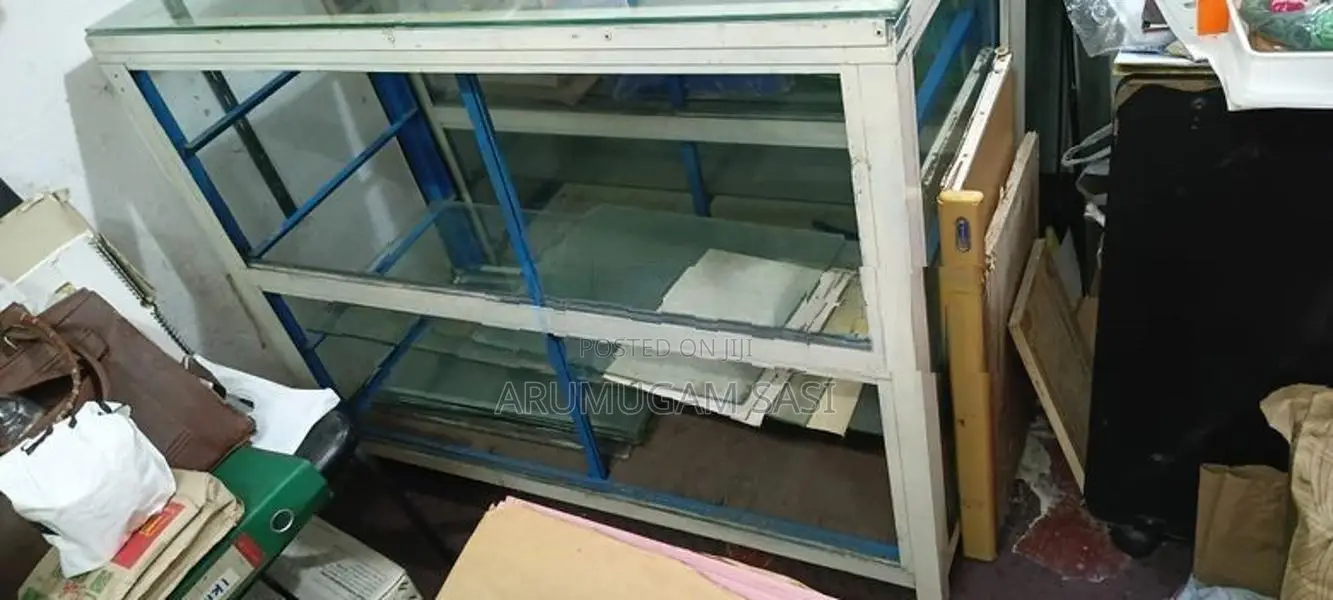 For sale glass showcase