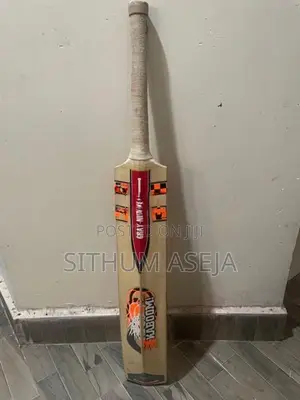 Gray-Nicolls Warbow Cricket Bat