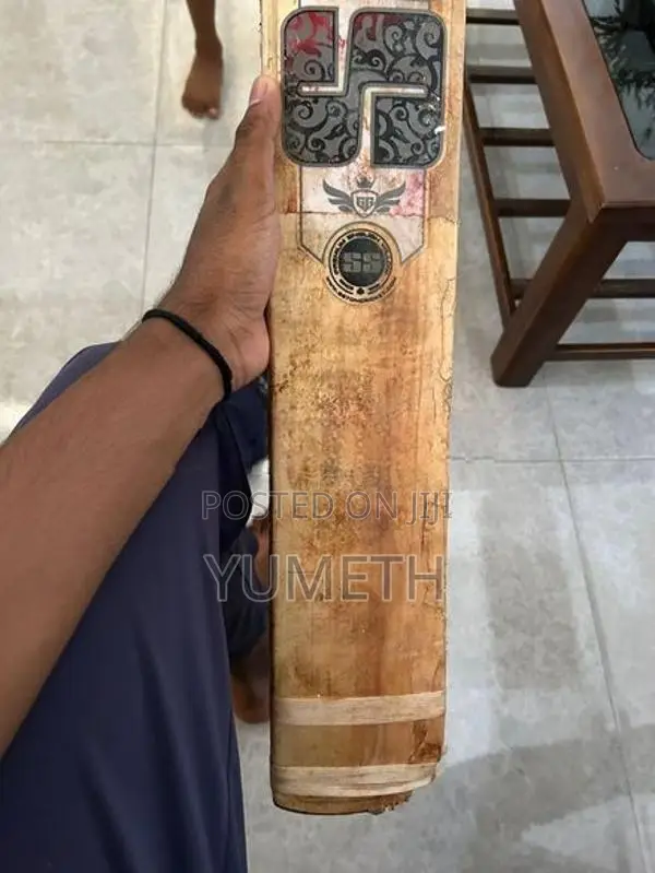 cricket bat