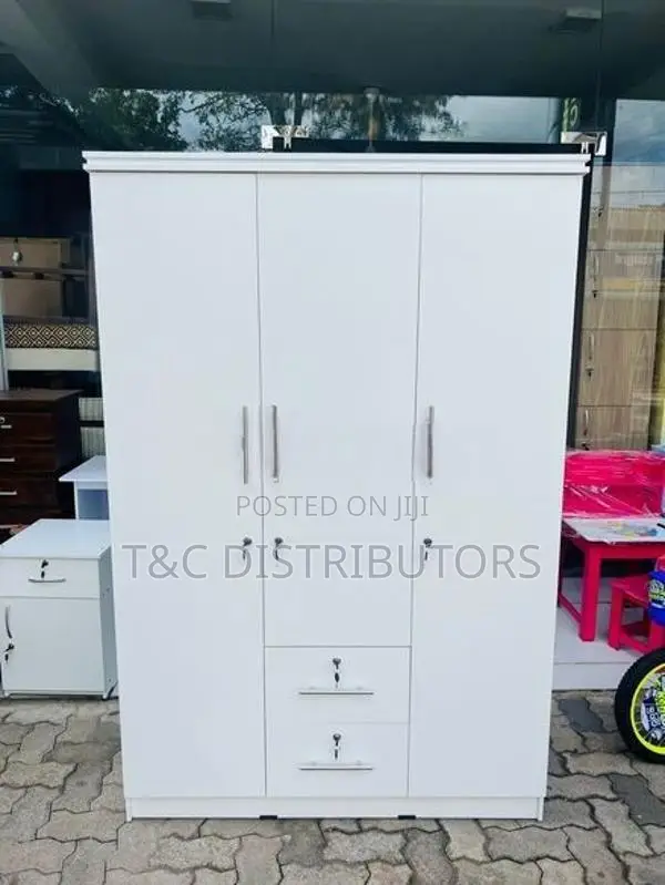72*48 Melamine 3 Door Wardrobe