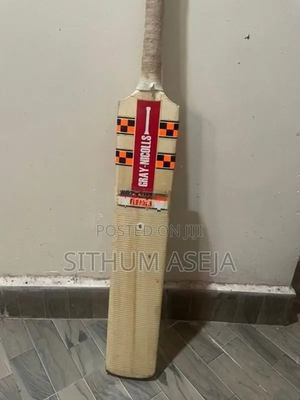 Gray-Nicolls Warbow Cricket Bat