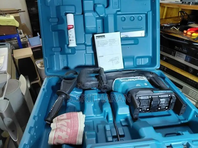 Makita Cordless Rotary Hammer