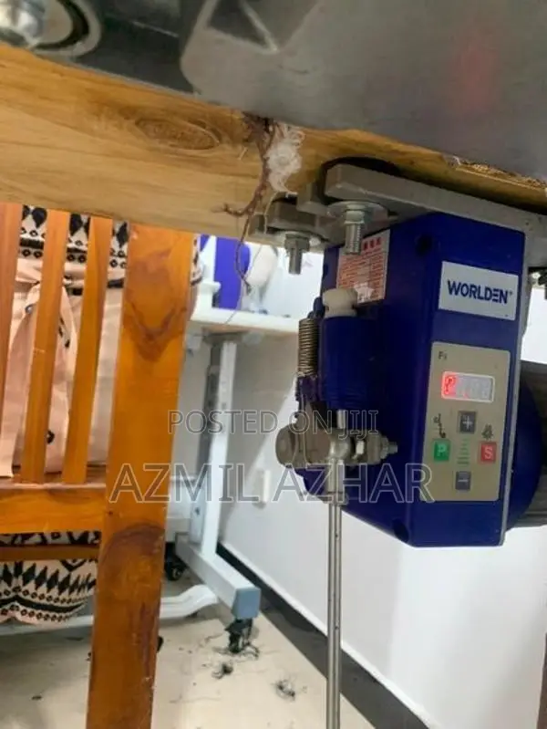 5 Thread Overlock Machine