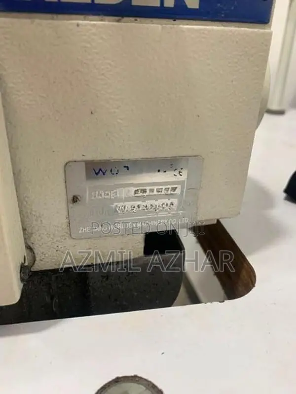 5 Thread Overlock Machine