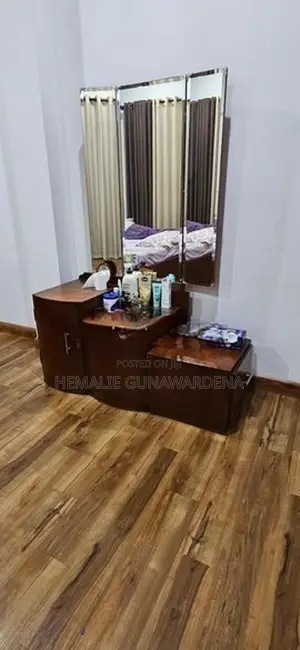 Almyrah with Dressing table