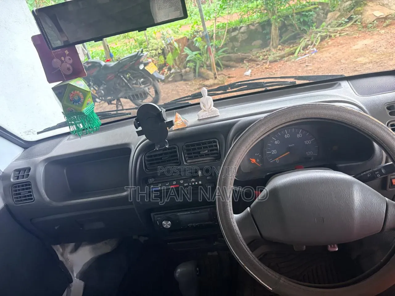 Suzuki EV 2000 White