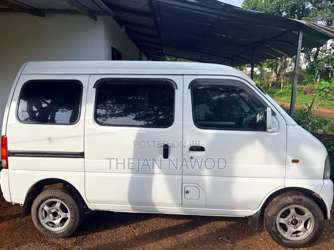 Suzuki EV 2000 White