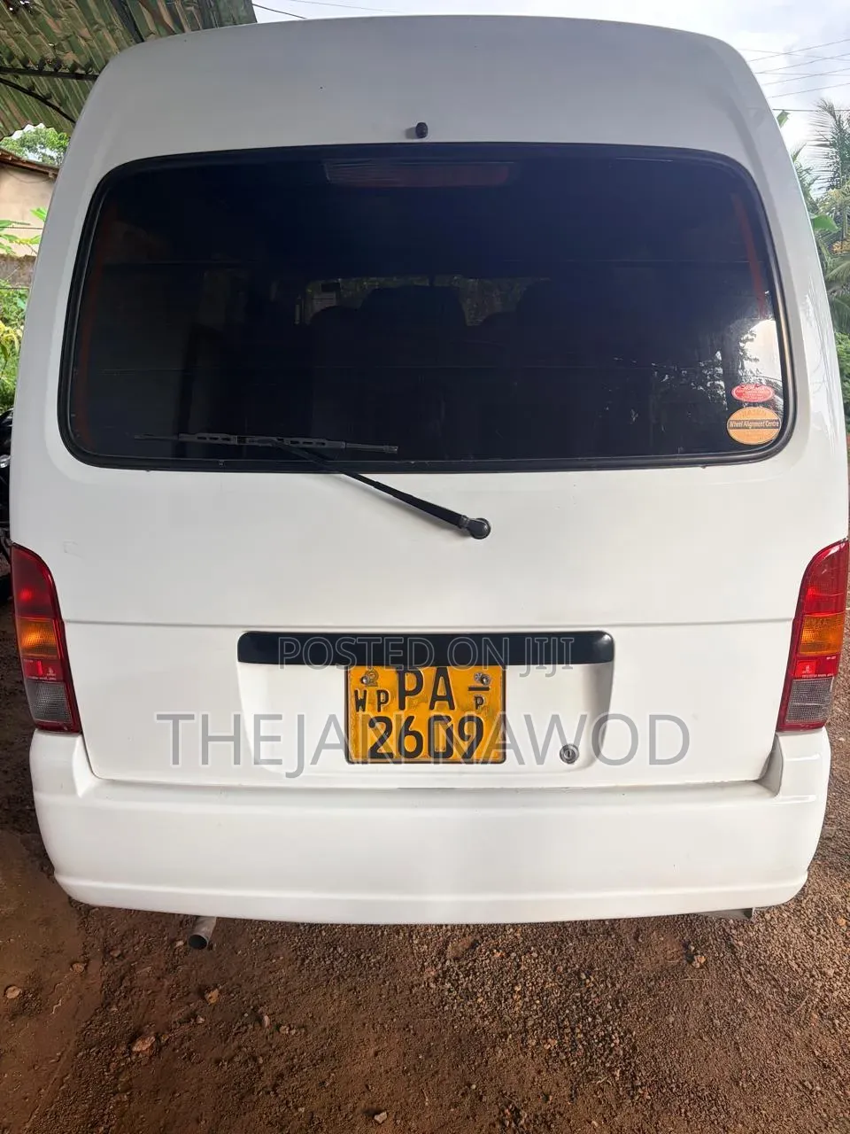 Suzuki EV 2000 White