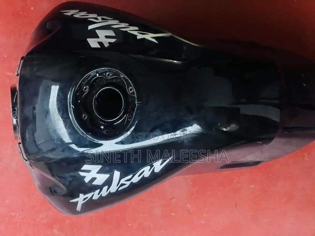 Bajaj pulsar 135 black colour tank & tank lock for Other