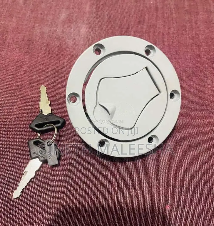 Bajaj pulsar 135 black colour tank & tank lock for Other