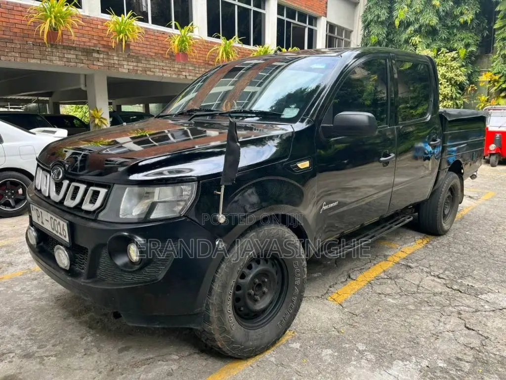 Mahindra ImpeRio Fuel Smarter 2016 Crew Cab (Used)
