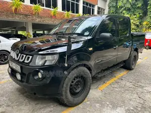 Mahindra ImpeRio Fuel Smarter 2016 Crew Cab (Used)