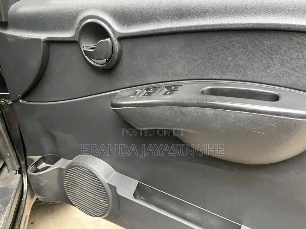 Mahindra ImpeRio Fuel Smarter 2016 Crew Cab (Used)