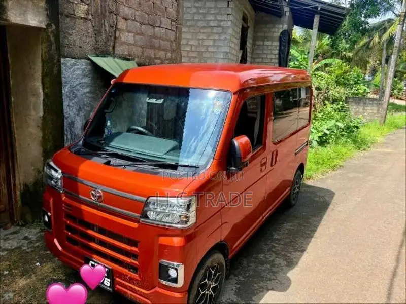 Toyota Pixis 2025 Van (Used)