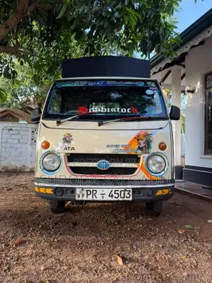 Tata Dimo Batta 2011 Lorry (Used)