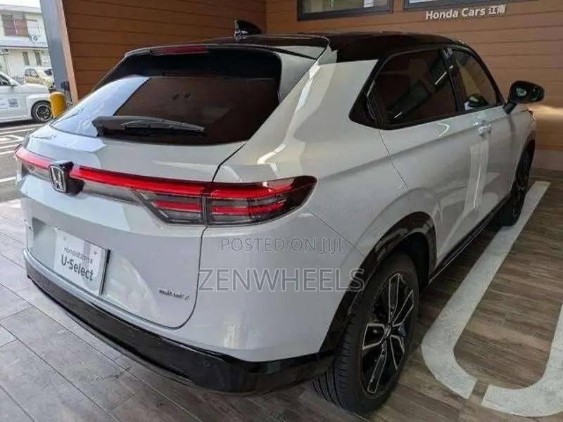 Honda Vezel Z Play Moonroof 2026 SUV Brand New